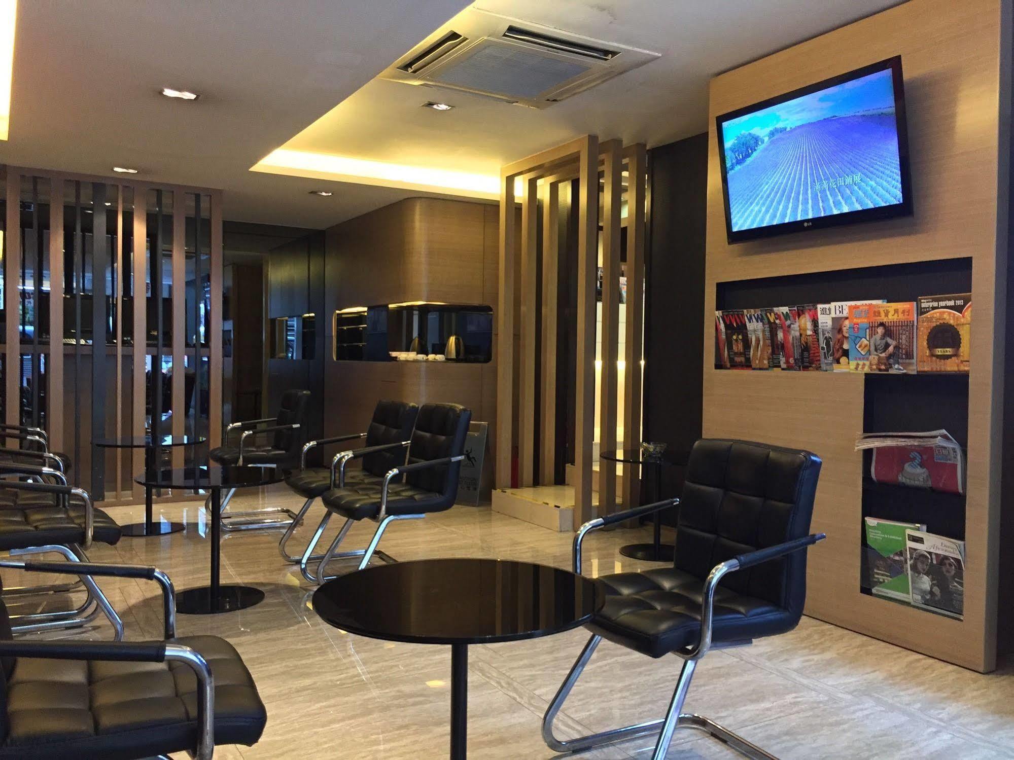 Metacity Mk 名廸旺角 Hong Kong Exterior photo
